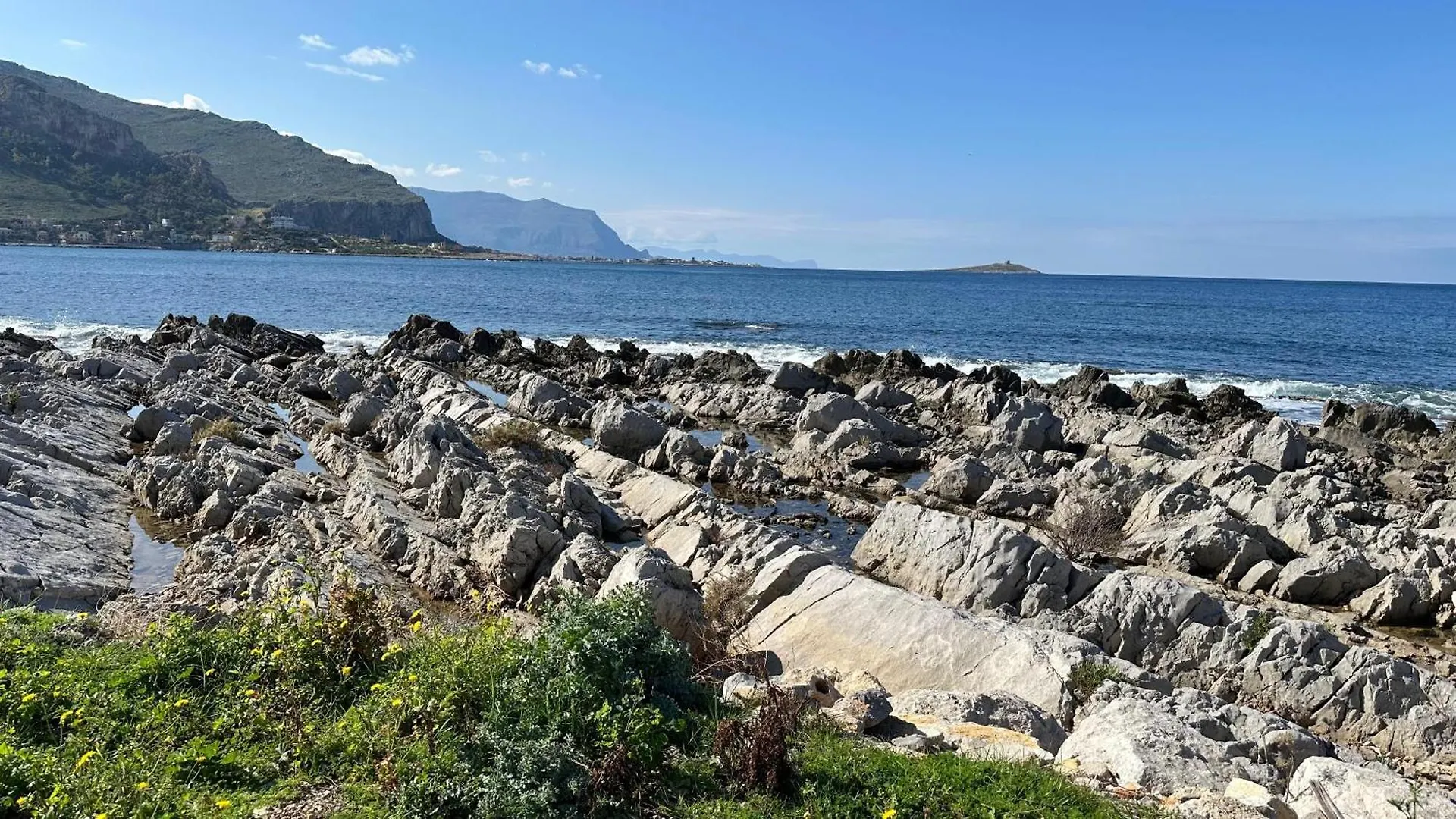 Casa Punta Barcarello, Sferracavallo Fronte Mare E Tramonti Da Sogno, A Due Passi Dalla Splendida Spiaggia Di Mondello Palermo 0*,