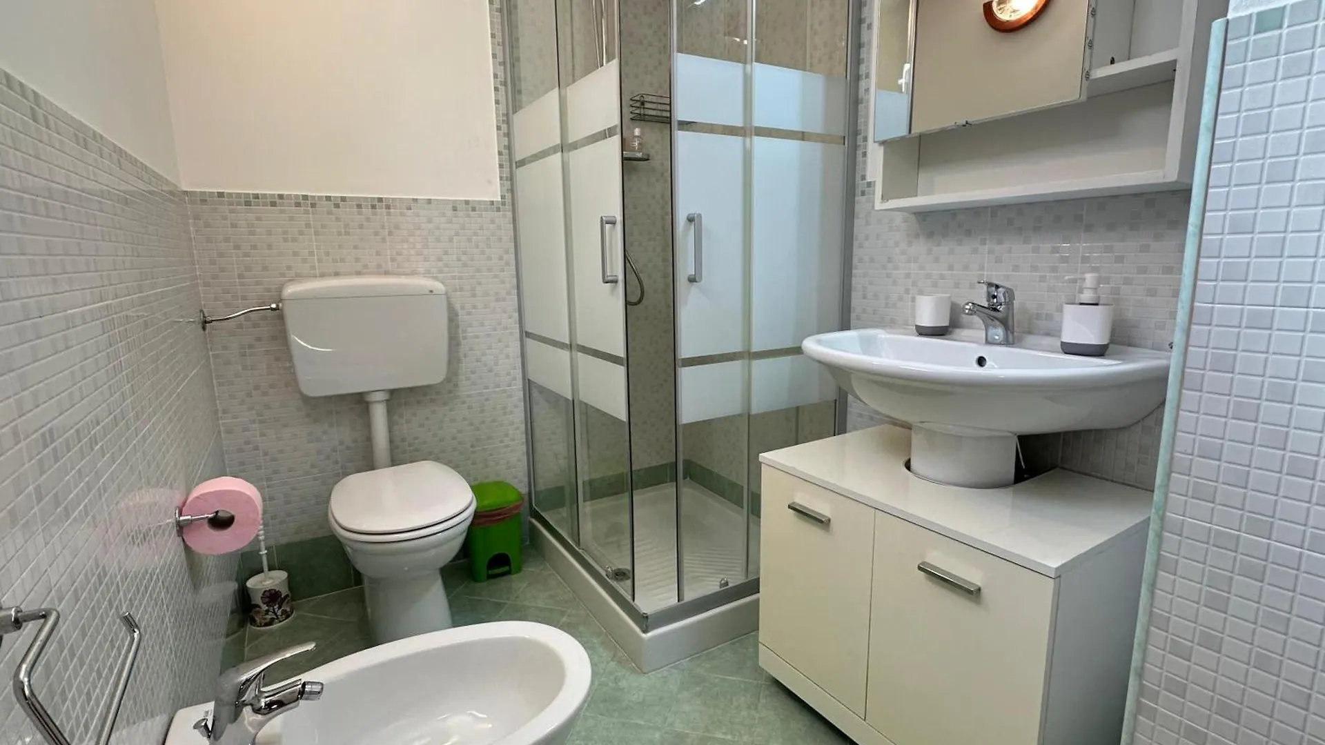 Apartment Casa Punta Barcarello, Sferracavallo Fronte Mare E Tramonti Da Sogno, A Due Passi Dalla Splendida Spiaggia Di Mondello Italy
